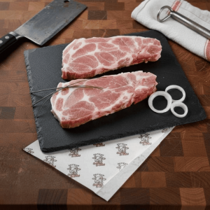 Côtes de porc échine Formule 3 kg+ – Viande française préparée artisanalement par la Boucherie Le Billot à Saint-Alban